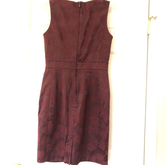 Maroon printed sheath dress - Picture 3 of 5